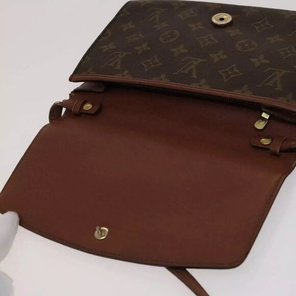 LOUIS VUITTON Monogram Bordeaux 24 Shoulder Bag - Picture 4 of 16